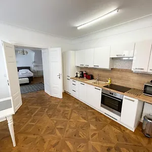 U Obecniho Dvora - Old Town Apartment Prague